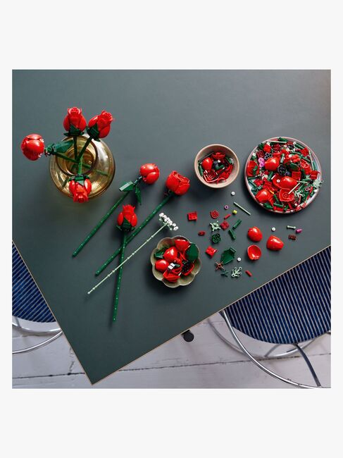LEGO Icons 10328 Bukett med rosor