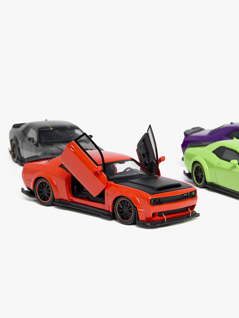 Dodge Modellautos Die-Cast Racerbil 1:32 Blandad