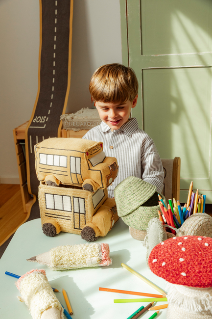 Lorena Canals Korg, Mini School Bus