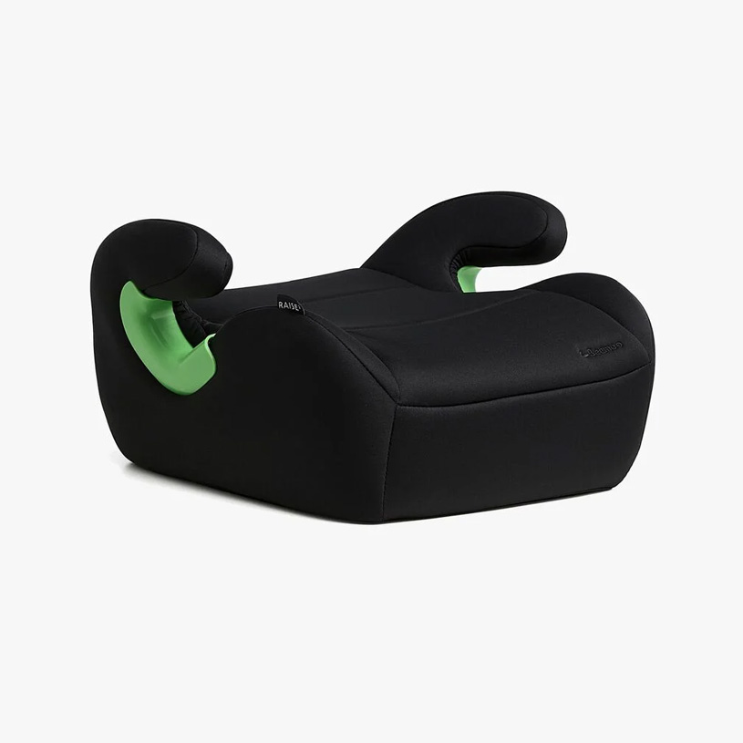 Svart bälteskudde med armstöd och vit logotyp, placerad mot grå bakgrund.