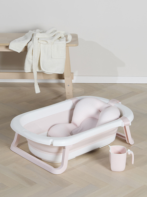 Beemoo CARE Assist Badebalje inkl. Badestøtte & Skyllekanne, Pink
