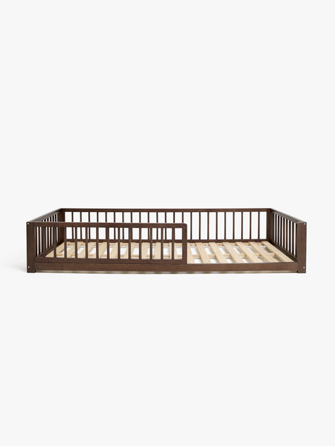 Minitude DYLAN Juniorsäng/Montessorisäng 90 x 200, Walnut 2161442_SHIDA23021A-L-BROWN-2675_3a.jpg