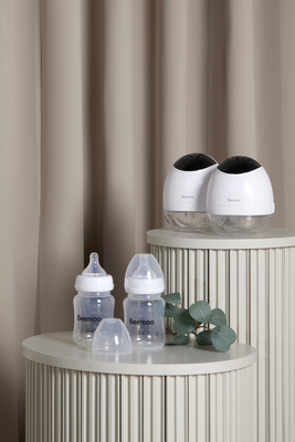 Beemoo CARE Wearable LED Sähkökäyttöinen Rintapumppu Double + Pullot 180 ml 2-pack