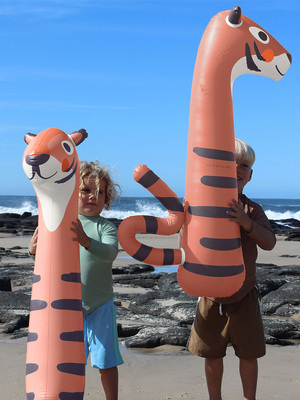 SUNNYLiFE Flytleksak 2-Pack, Tino the Tiger