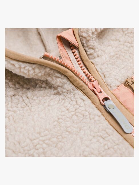 Viking x Kenza Pilejacka, Sand