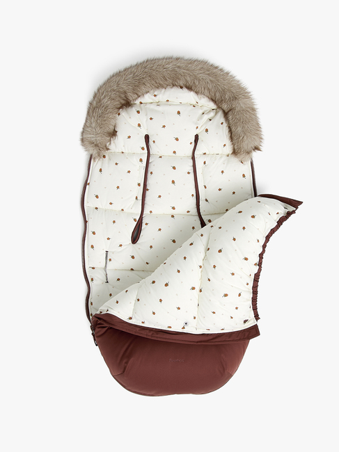 BM-BriskFootmuff-BURGUNDY-1882_3b.jpg