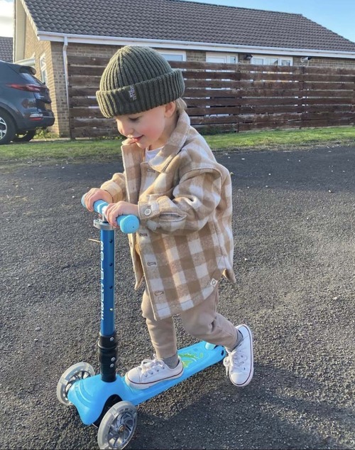 SKY01-5-1681_4a.jpg