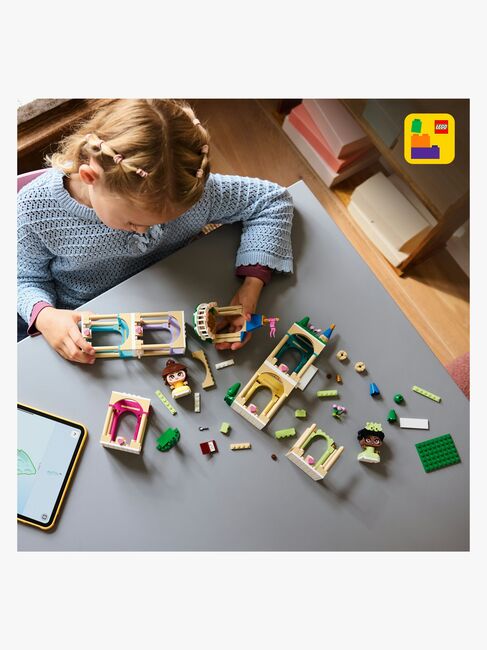 LEGO Disney Princess 43291 Belle och Tiana med slott i miniformat