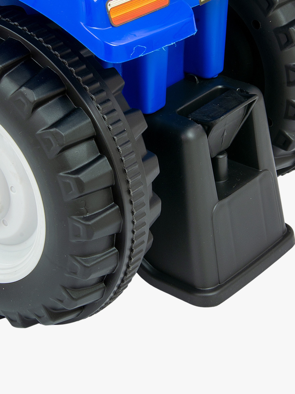 NewHollandT7-5901761127652-2512_4b.jpg