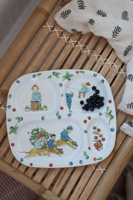 Elsa Beskow Putte I Blåbärsskogen Tallrik med Fack