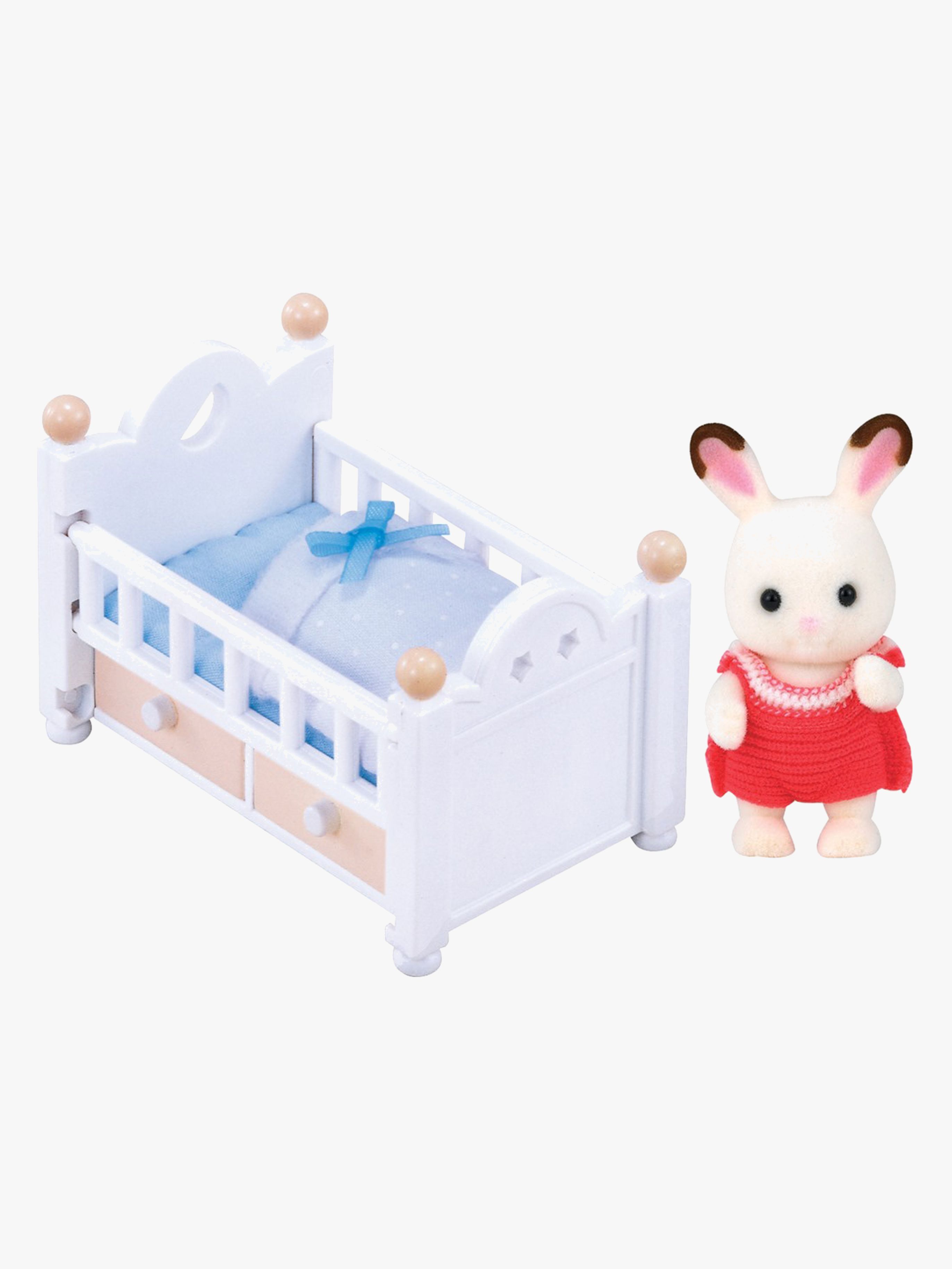 Sylvanian Families Figurset Chokladkaninbebis med Säng