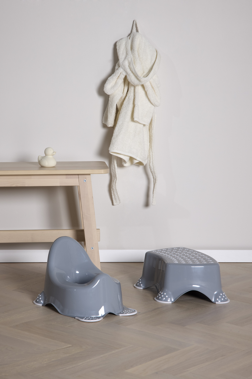 Beemoo CARE Anti-Slip Potta & Pall, Grey