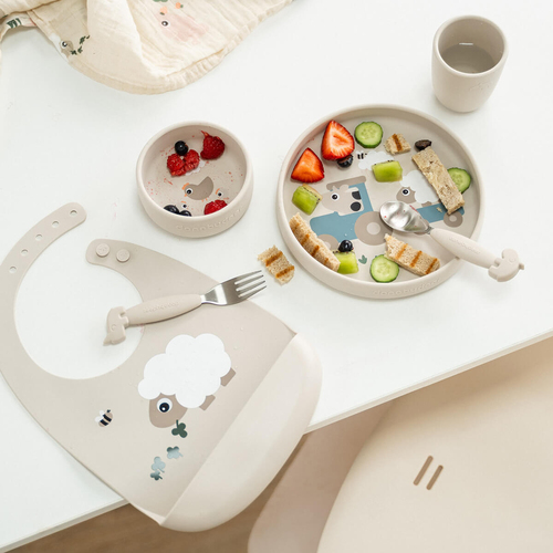 Done By Deer Tiny Farm Silikon Matset Stick & Stay, Sand