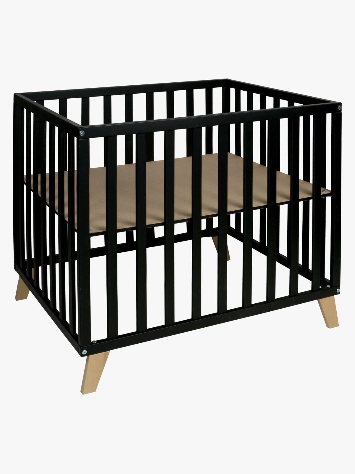 Quax Alix Lekhage, Black