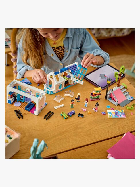 LEGO Friends 42687 Lianns hus