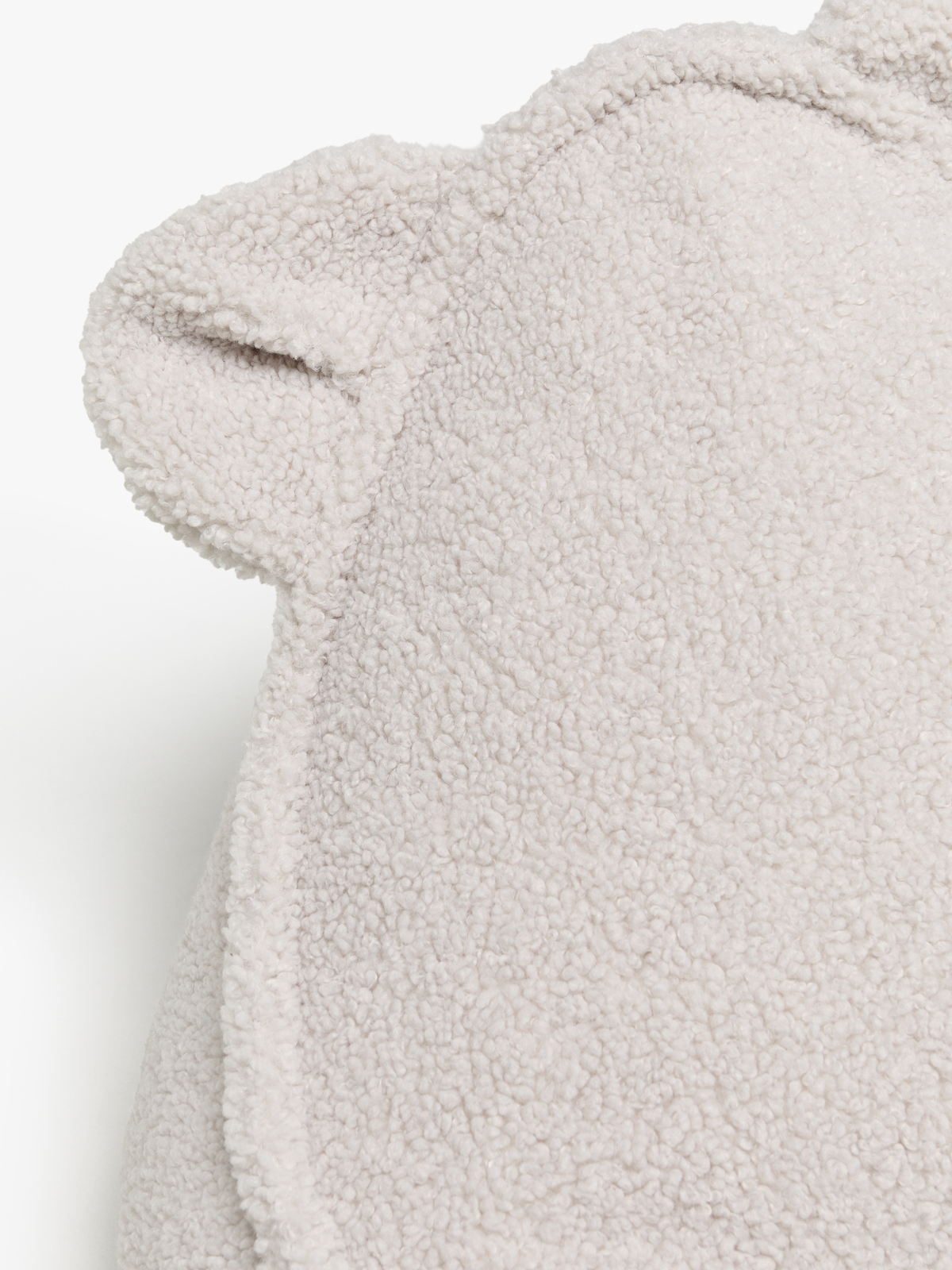 BEARLY-VIT-4567_3c.jpg