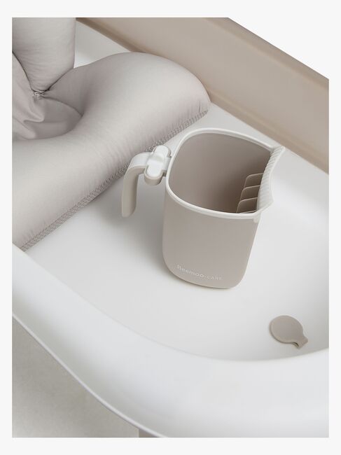 Beemoo CARE Assist Badbalja inkl. Badstöd & Sköljkanna, Beige