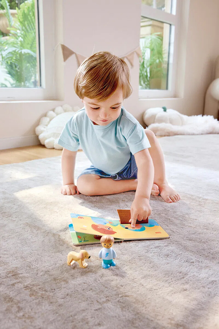 Hape Sagobok med Lekset The Dog's New Friend
