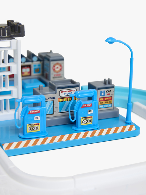 Alex's Garage Bilbana Polisparkering