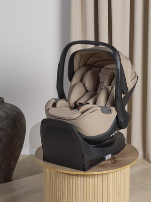 Beemoo Revolve i-Size Babyskydd inkl. Bas, Taupe