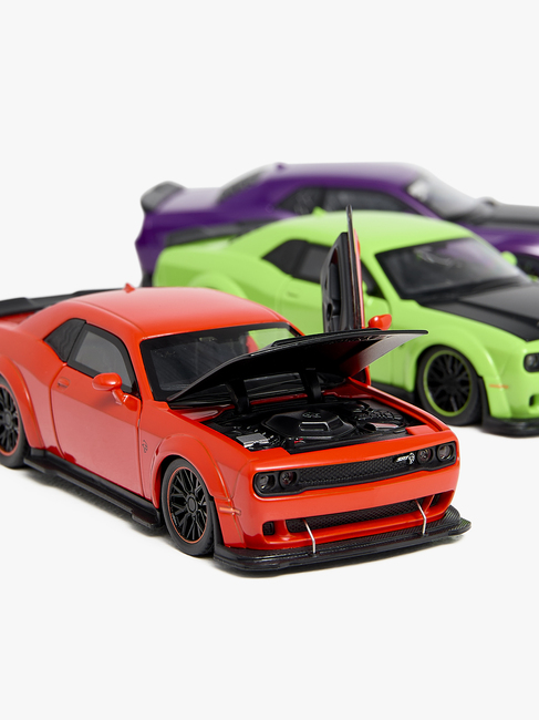 Dodge Modellautos Die-Cast Racerbil 1:32 Blandad