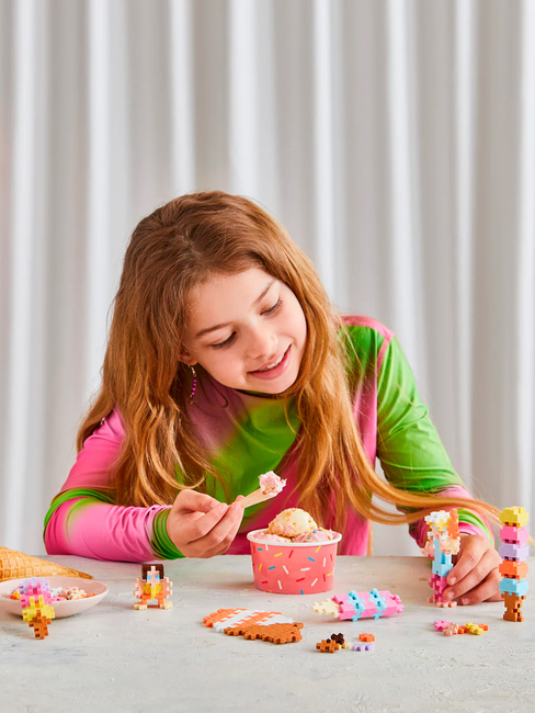 Plus-Plus Learn to Build  Glasskioskt Byggset 275 Delar