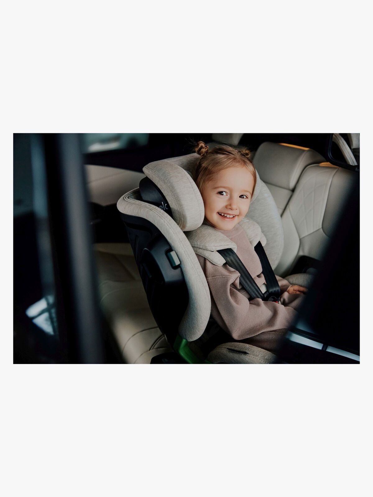 LFOTHARMISZ-BESNDBMOX-4235_4a.jpg