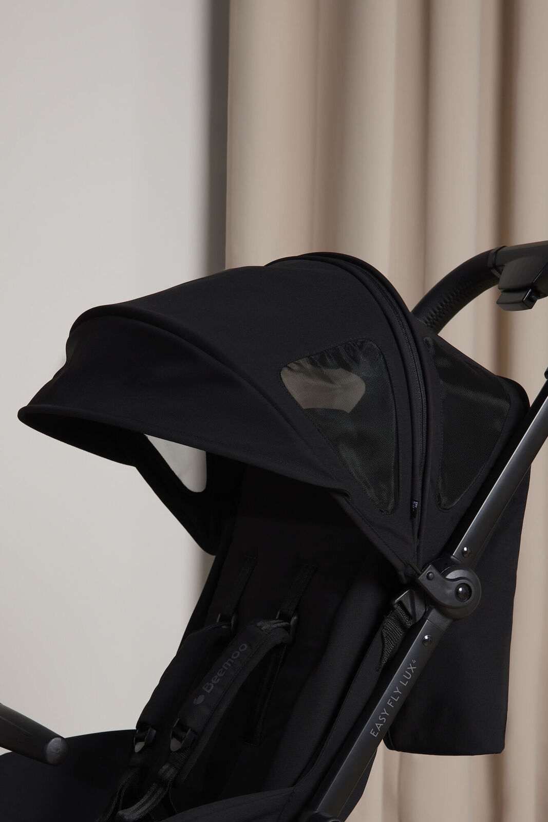 Beemoo Easy Fly Lux 4 Breezy Sufflett, Jet Black