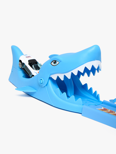 Alex's Garage Shark Bilbana & Garage XL