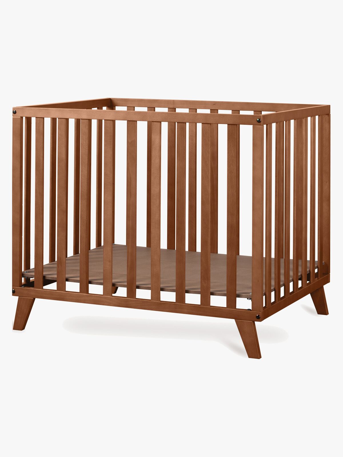 Quax Alix Lekhage, Walnut