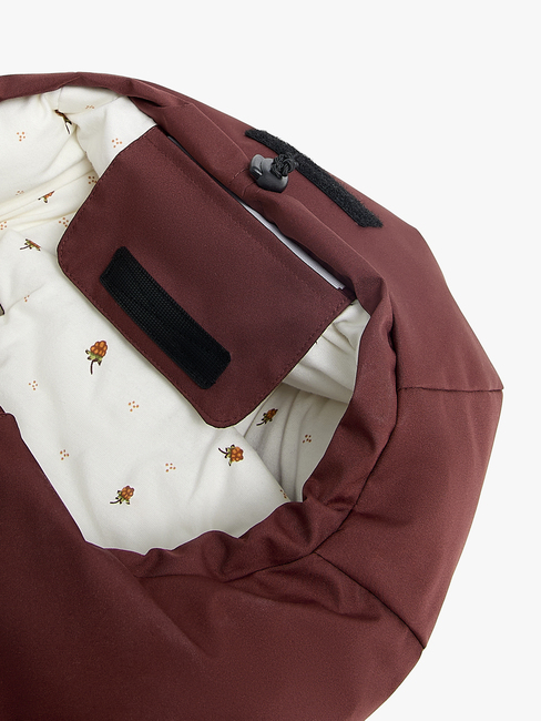 BM-MiniFootmuff-BURGUNDY-1882_3c.jpg