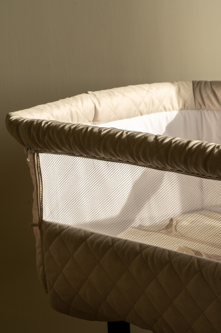 Quax Bedside Crib, Clay