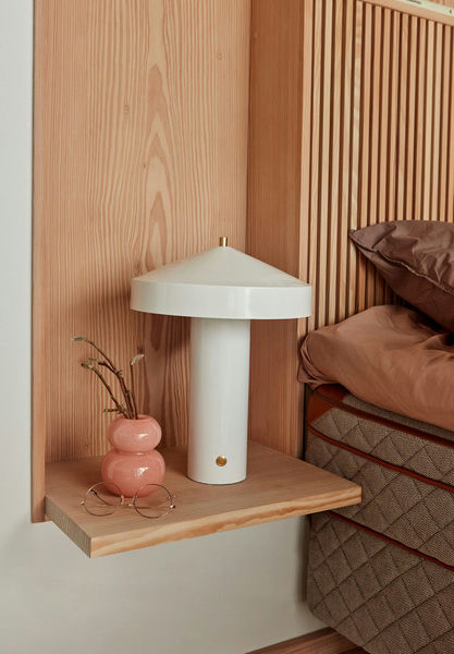 OYOY Hatto Bordslampa, White