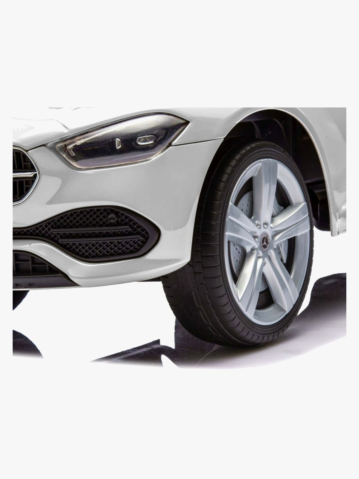 MERCEDESRIDEON5901761127188-2512_3f.jpg