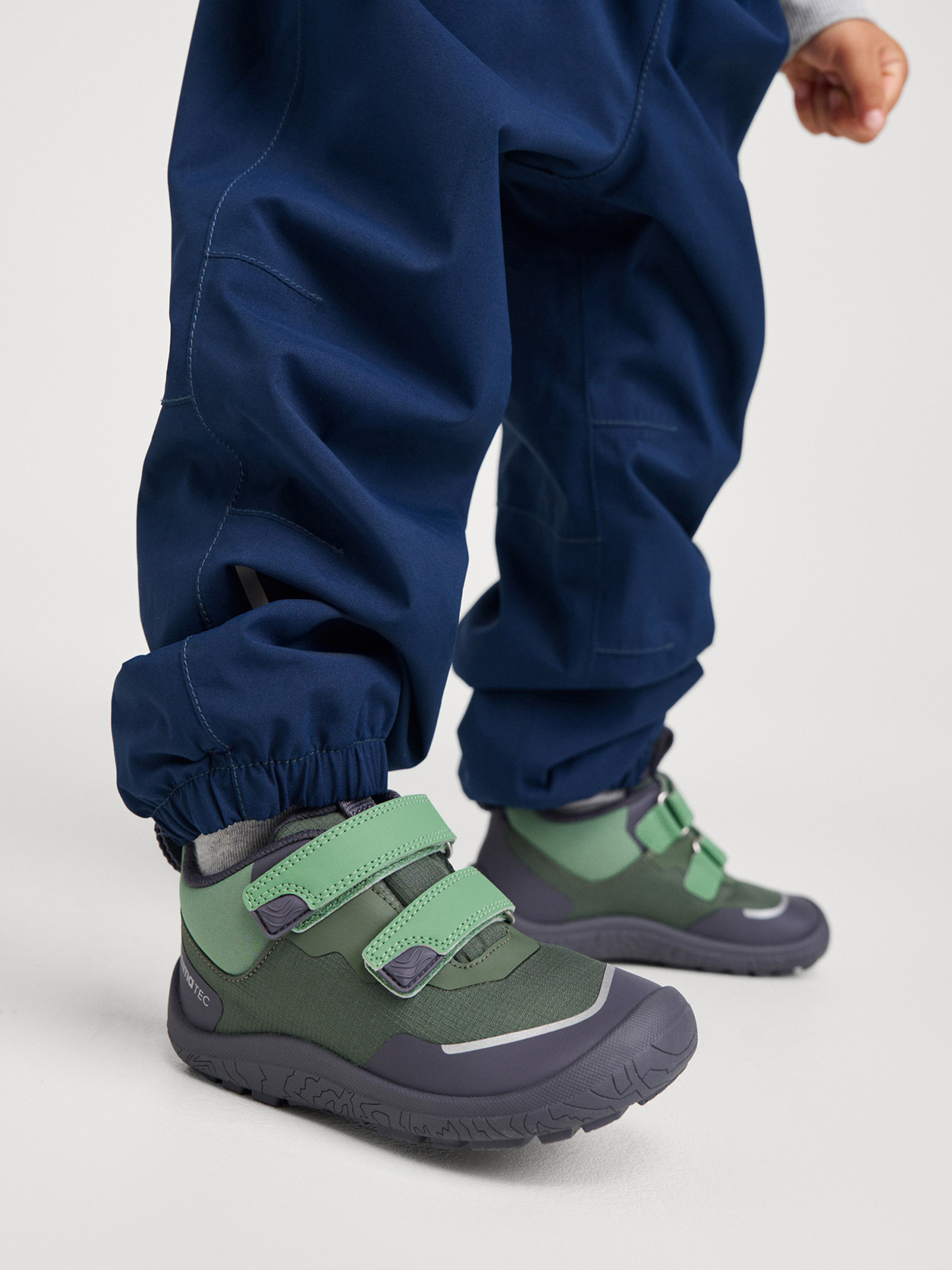 Reima Viikari Barefoot Vattentäta Sneakers, Thyme Green, 24