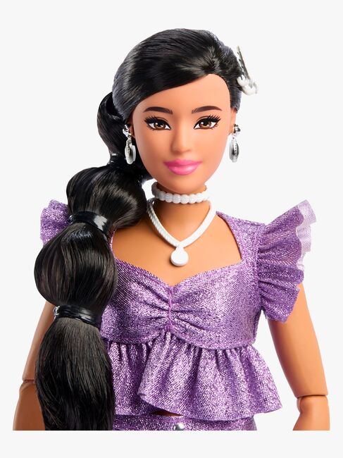 Barbie Deluxe Style Docka i Lila Outfit
