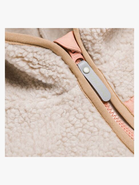 Viking x Kenza Pilejacka, Sand