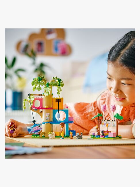 LEGO Friends 42666 Kattkalas & trädkoja