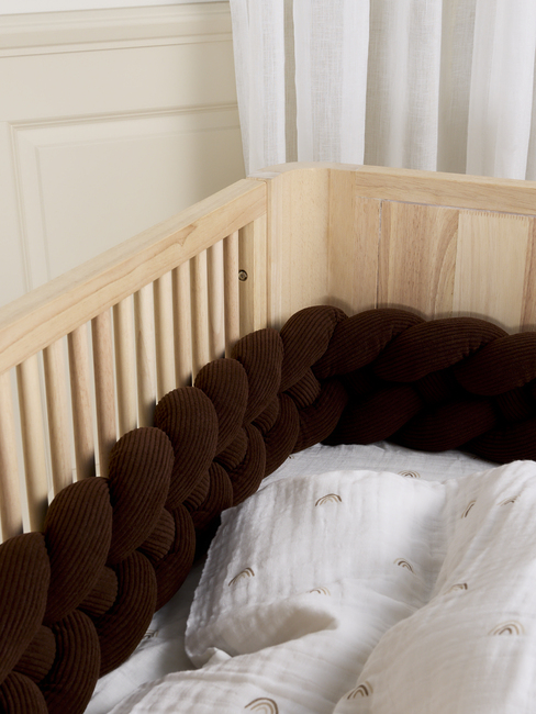 Alice & Fox Braid Spjälskydd 210cm, Brown Manchester