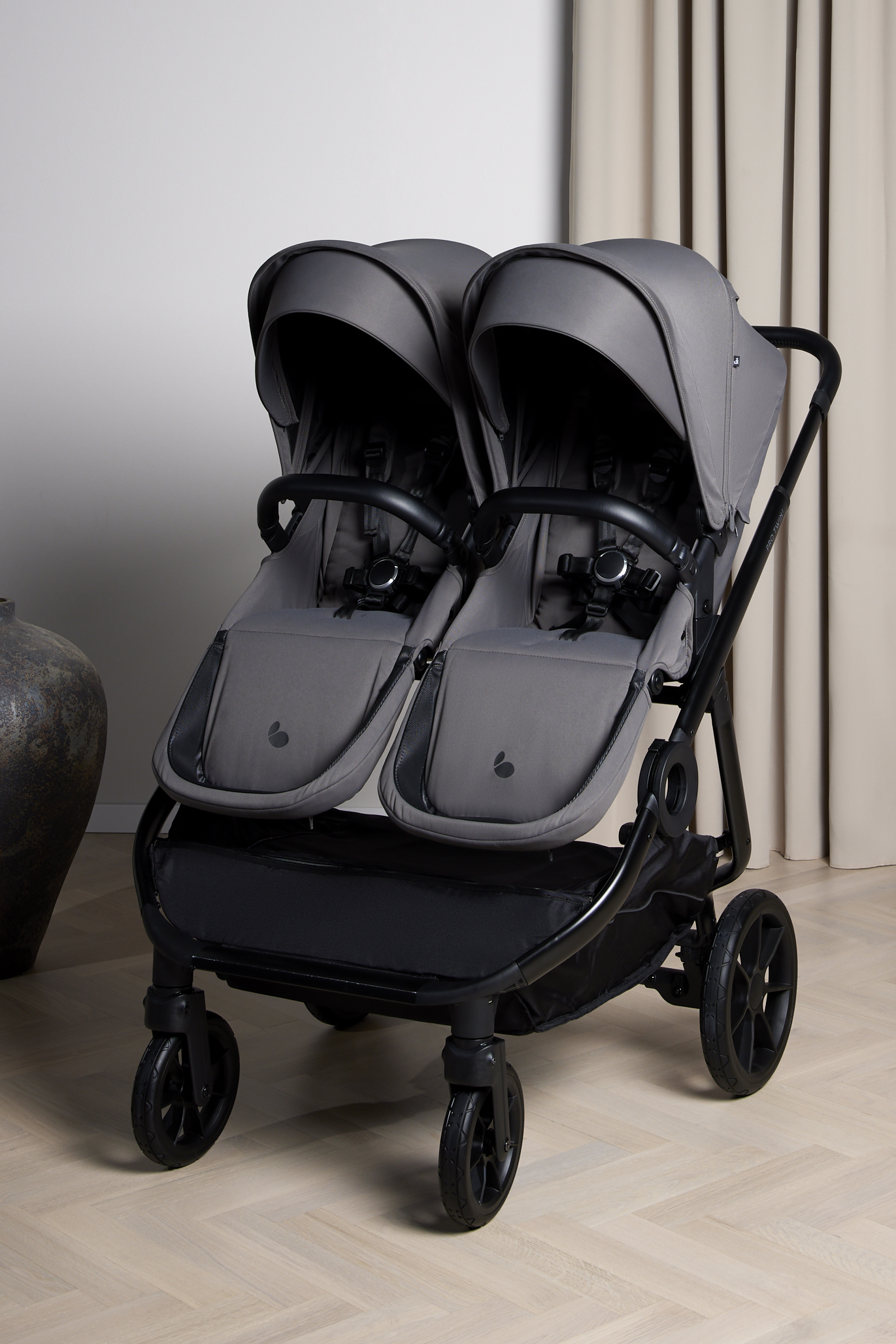 Beemoo Pro Twin 2 Syskonvagn – smal duovagn för syskon från 6 mån till 4 år
