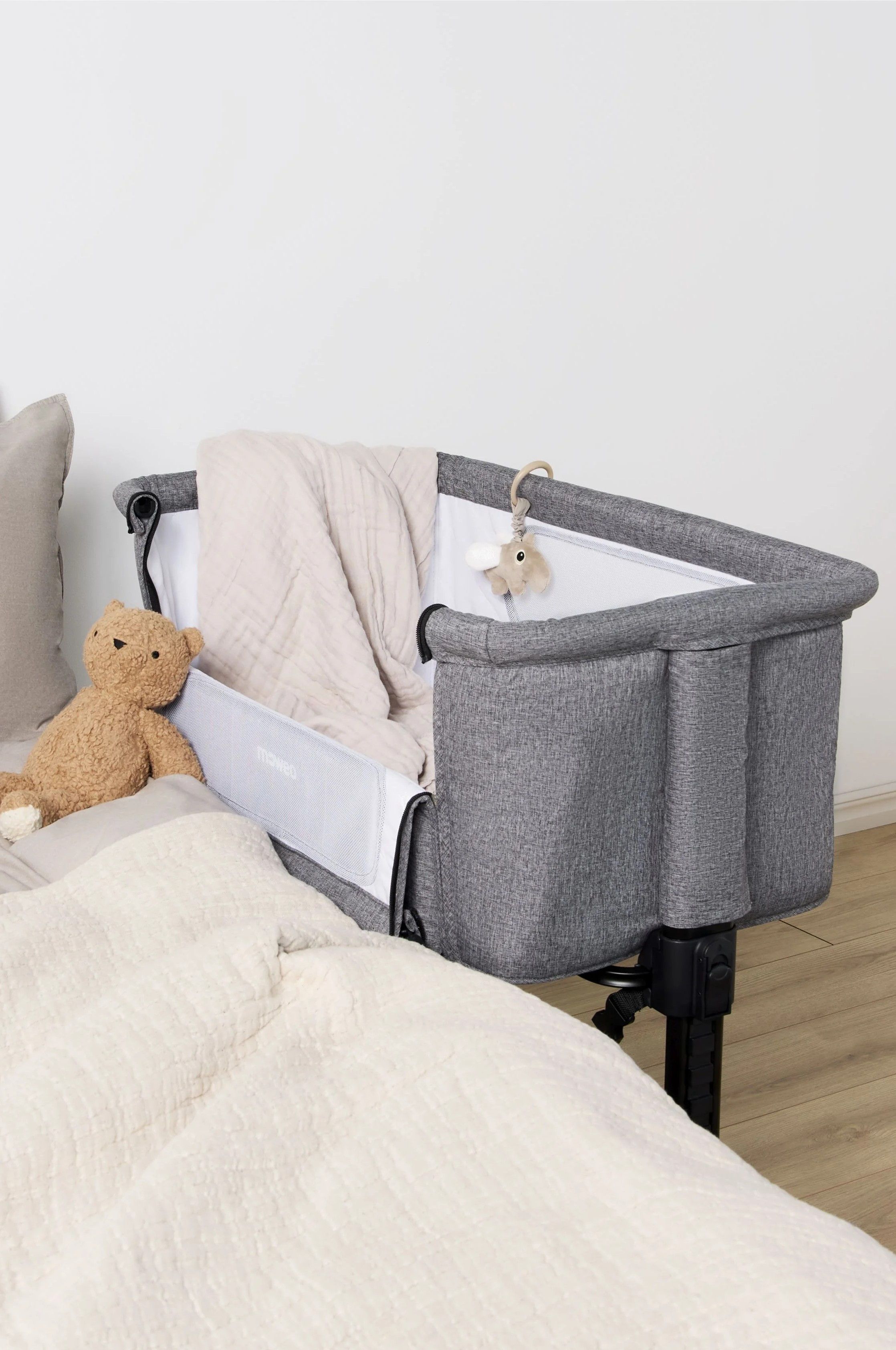 Moweo RIVER Mini Bedside Crib, Mörkgrå