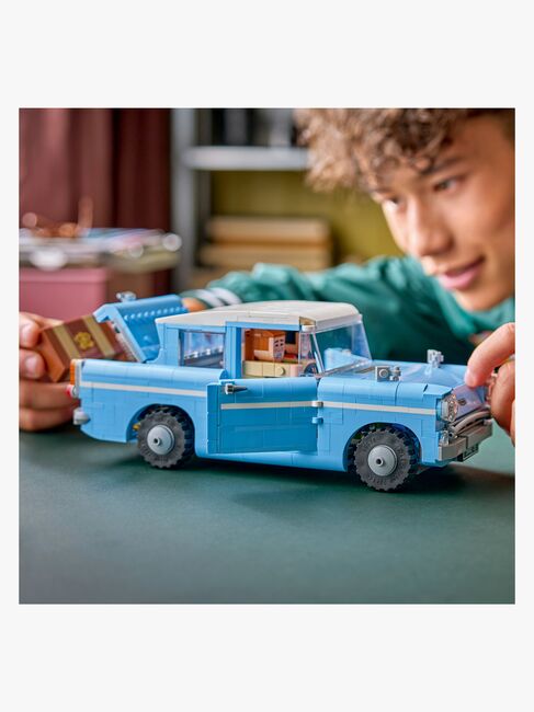 LEGO Harry Potter 76470 Förtrollad flygande Ford Anglia