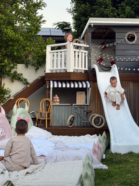 SUNNYLiFE  Uppblåsbar Barnsäng, Monster Sage