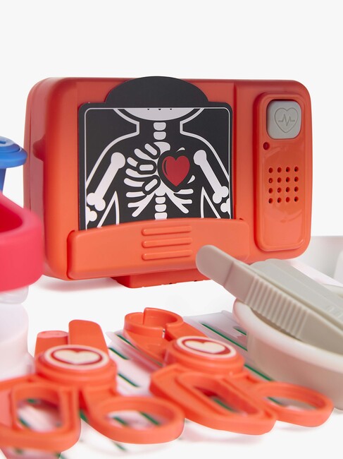 Cloudberry Castle Lekset Läkare På Hjul