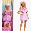 Barbie Deluxe Style Docka i Rosa Klänning
