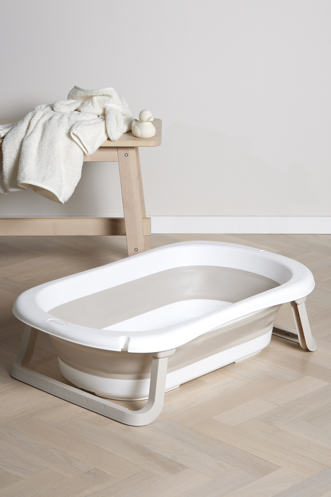 Beemoo CARE Assist Hopfällbar Badbalja, White/Beige