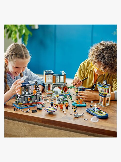 LEGO City 60419 Polisens fängelseö