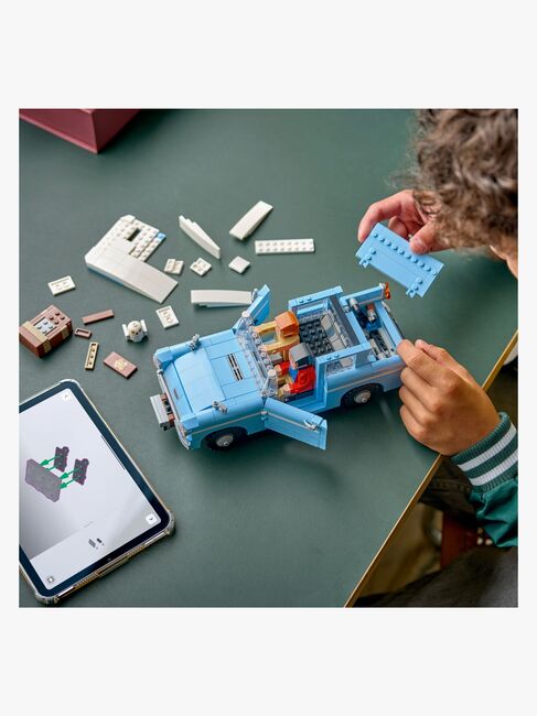 LEGO Harry Potter 76470 Förtrollad flygande Ford Anglia