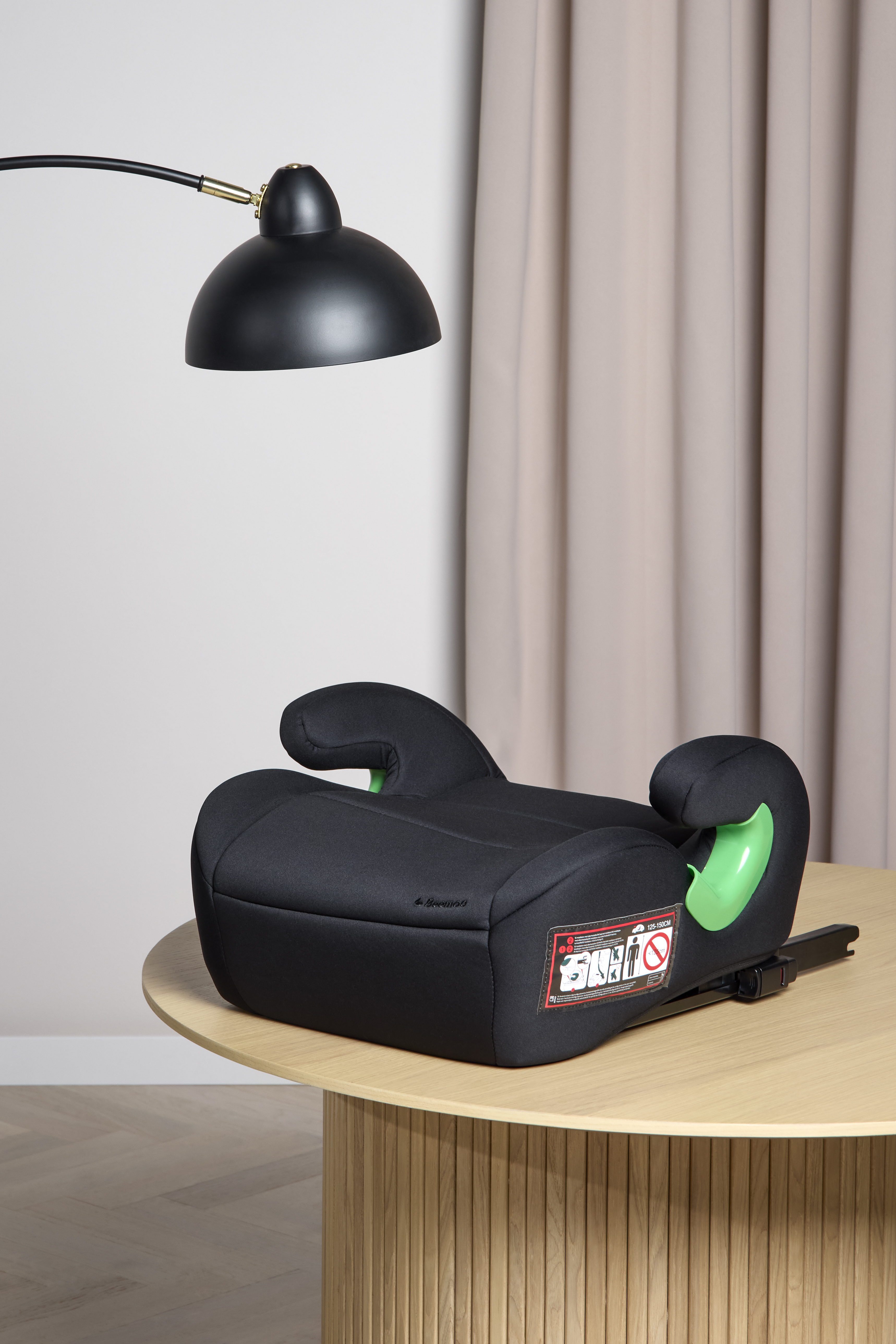 Beemoo Raise 2 i-Size Bälteskudde ISOFIX, Black Stone