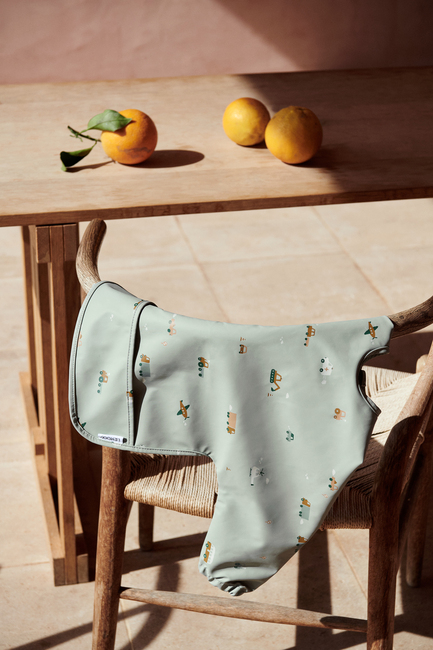 LIEWOOD Merle Cape Haklapp med Tryck, Vehicles/Dove Blue